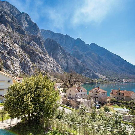 Apartments Lav Kotor Eksteriør bilde