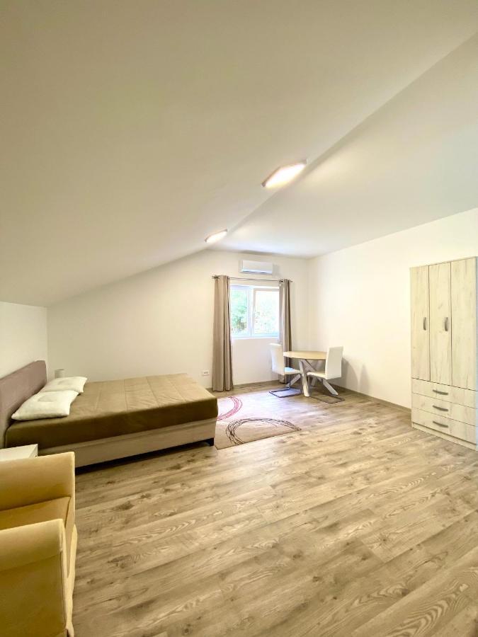 Apartments Lav Kotor Eksteriør bilde